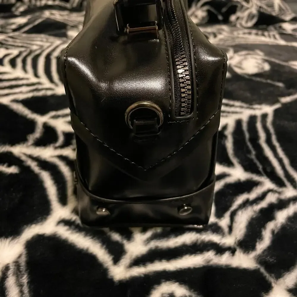 Edgy Goth Stud Chic Punk Skull Crossbody Hand & Shoulder Bag Purse